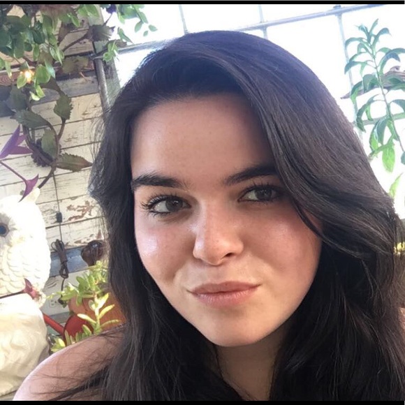 Meet your Posher, Jessica - Picture 4 of 6